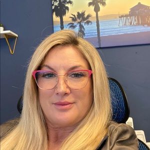 Meet your Posher, Sherri